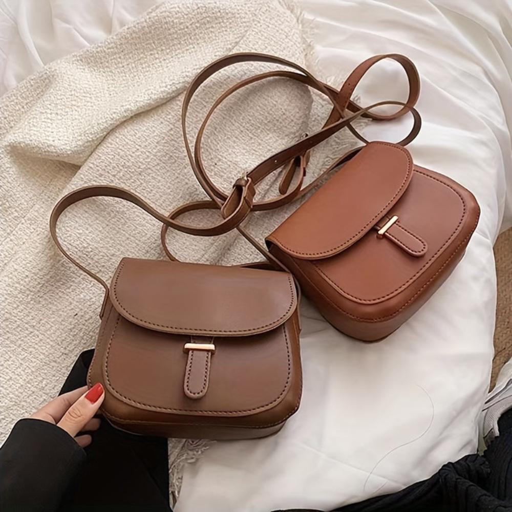 Chic Saddle Crossbody Bag