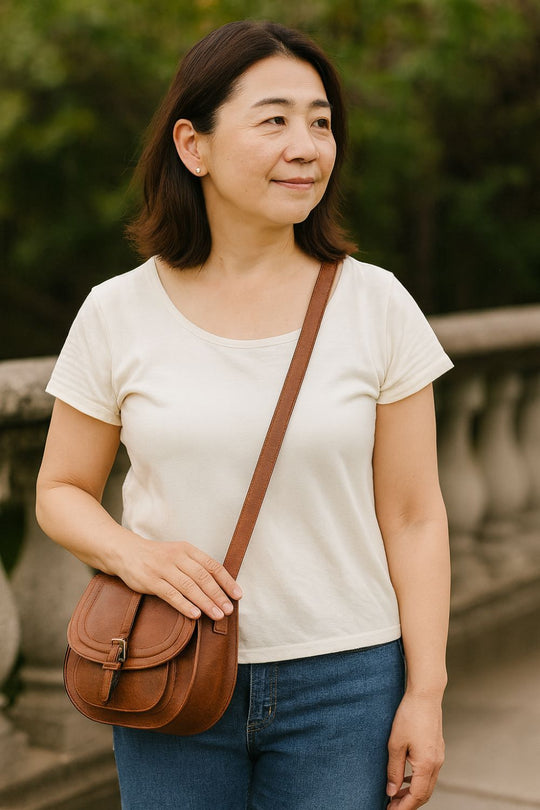 Elegant Leather Crossbody Bag